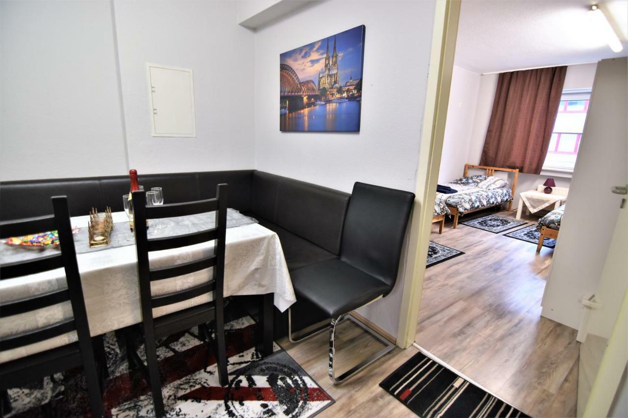 Apartment Koln-Mulheim Bagian luar foto
